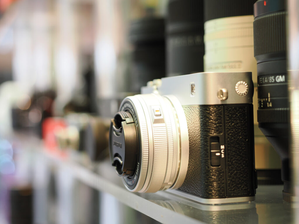 Serie di Obiettivi e macchinette fotografiche