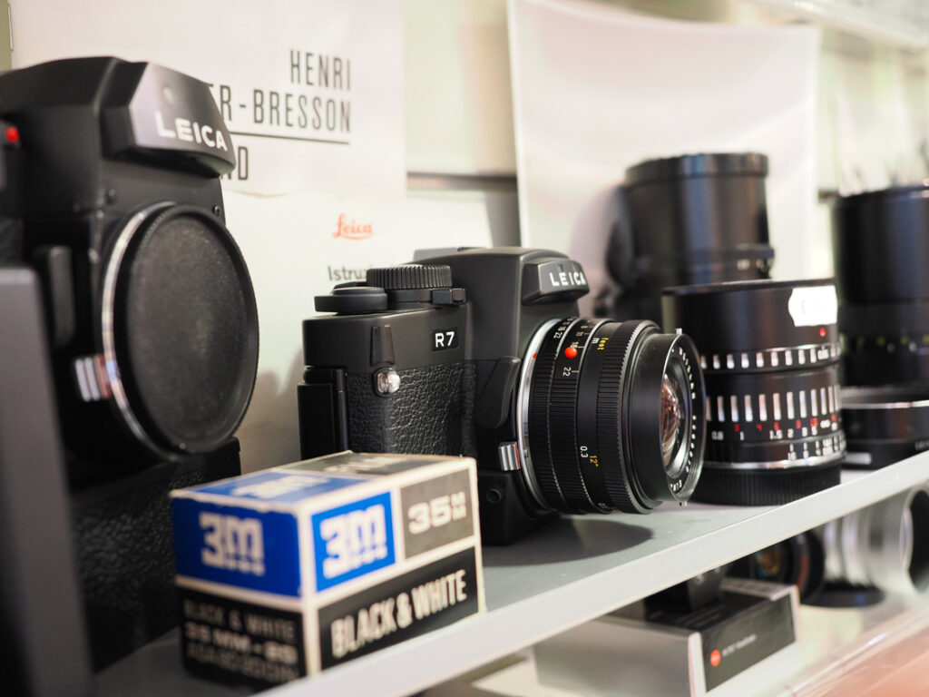 Serie di Obiettivi e macchinette fotografiche